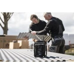 Perfectpro Werkradio UBOX 400R 27 Perfectpro Werkradio UBOX 400R -Makita Shop Nederland 14 perfectpro slider jobsite 5 ubox400r