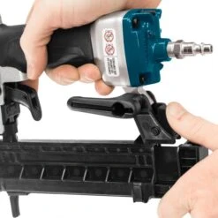 Makita AT638A 8 Bar Nietmachine (Narrow Crown) -Makita Shop Nederland AT638A F 001