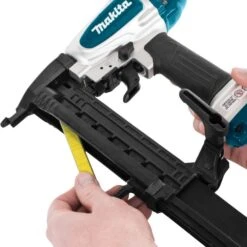 Makita AT638A 8 Bar Nietmachine (Narrow Crown) -Makita Shop Nederland AT638A F 005