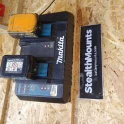 StealthMounts Opladerhouder Voor Makita 18V LXT Duolader DC18RD - Zwart - 2-pack 10 StealthMounts Opladerhouder Voor Makita 18V LXT Duolader DC18RD - Zwart - 2-pack -Makita Shop Nederland a88ec5d20ee588563ce638bad51b3a5c